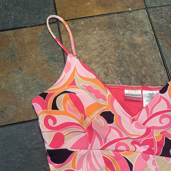 5/$25 Pink summer top - Picture 3 of 7